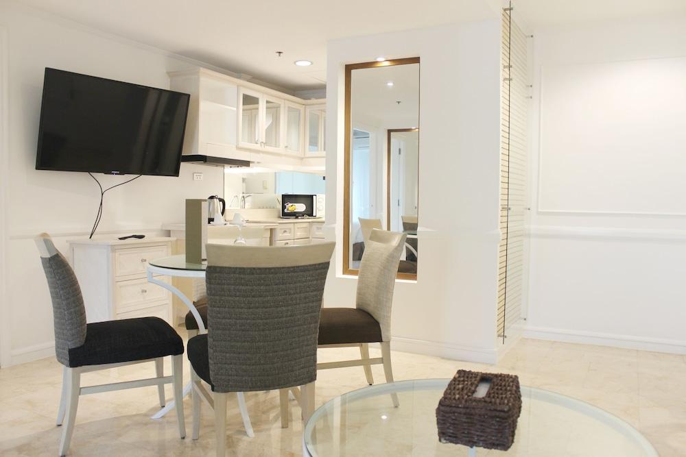 Vivere Hotel And Resorts Muntinlupa City Екстериор снимка