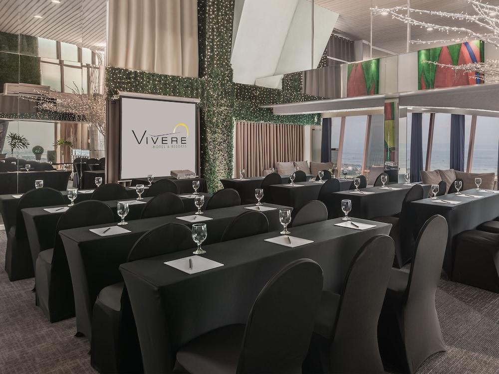 Vivere Hotel And Resorts Muntinlupa City Екстериор снимка