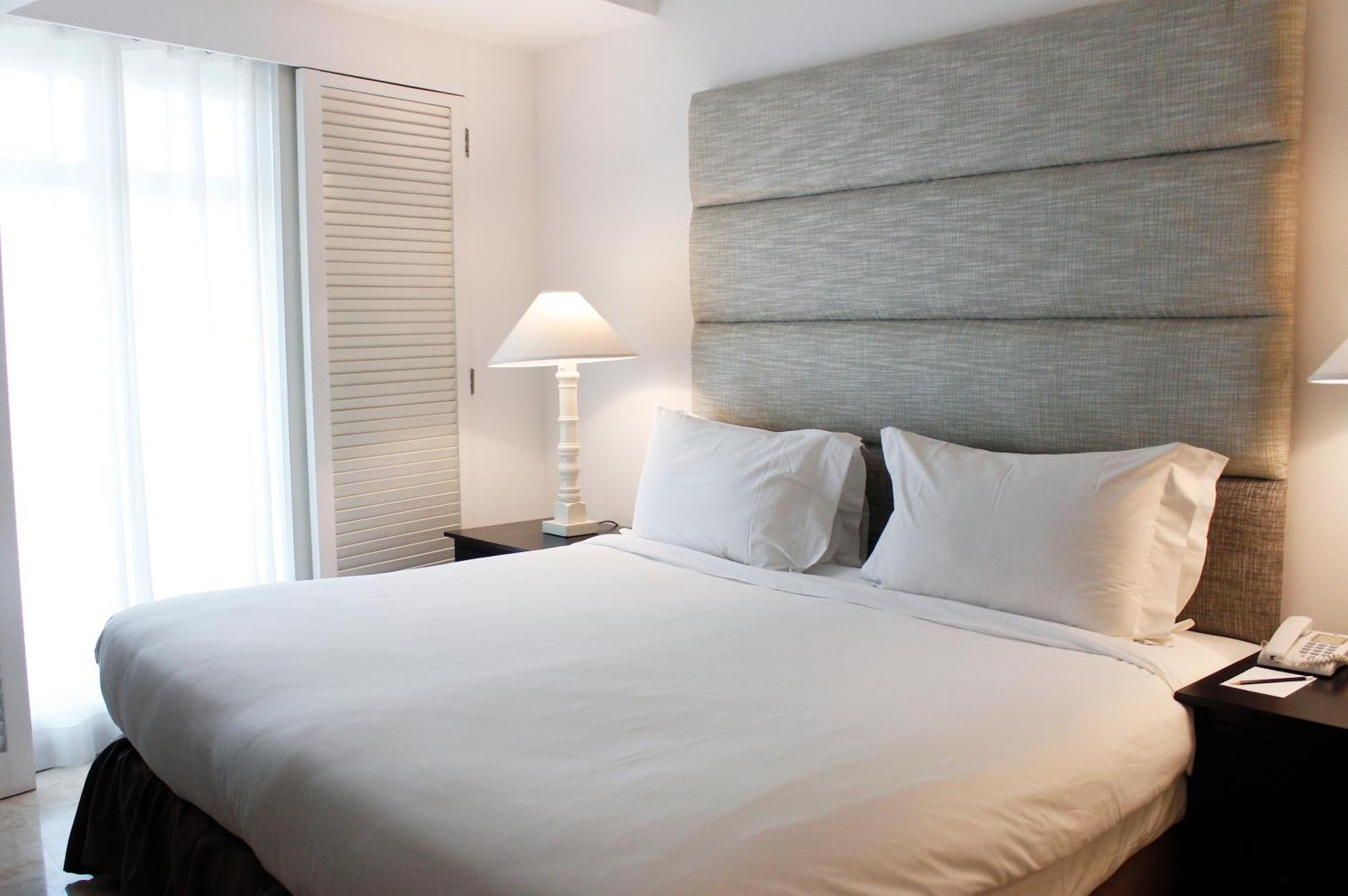 Vivere Hotel And Resorts Muntinlupa City Екстериор снимка