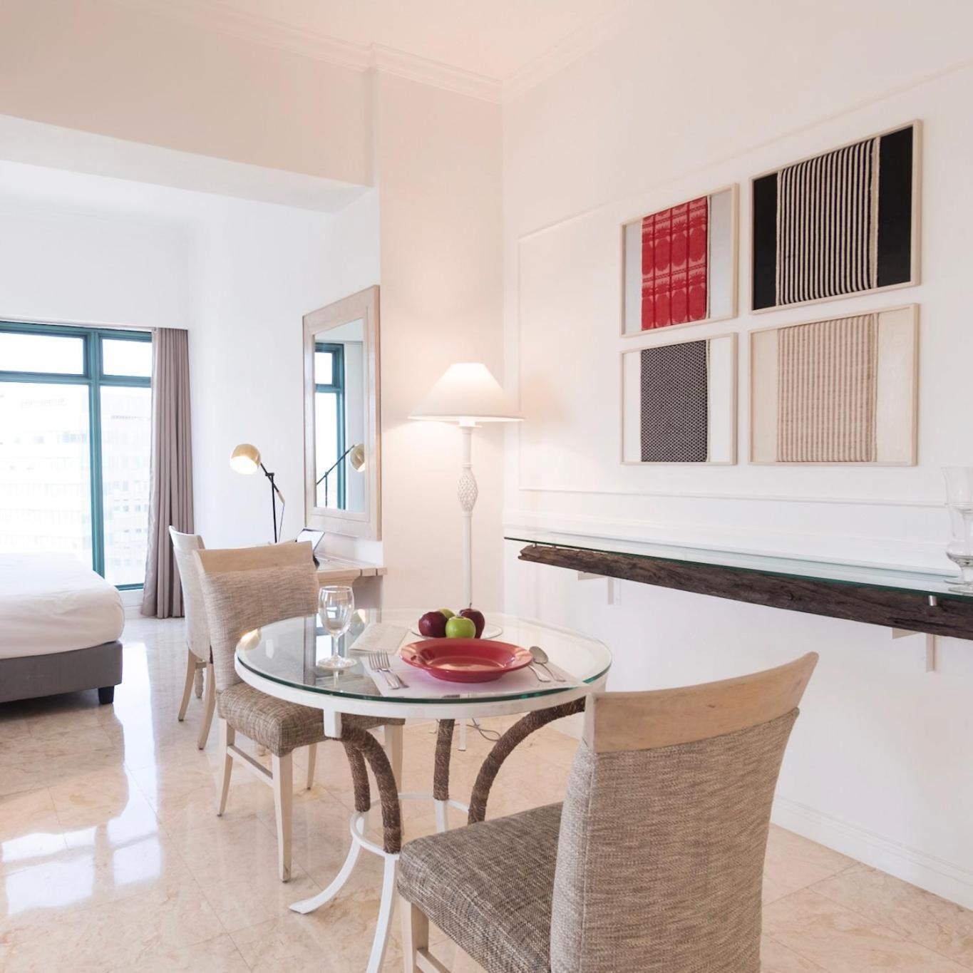 Vivere Hotel And Resorts Muntinlupa City Екстериор снимка