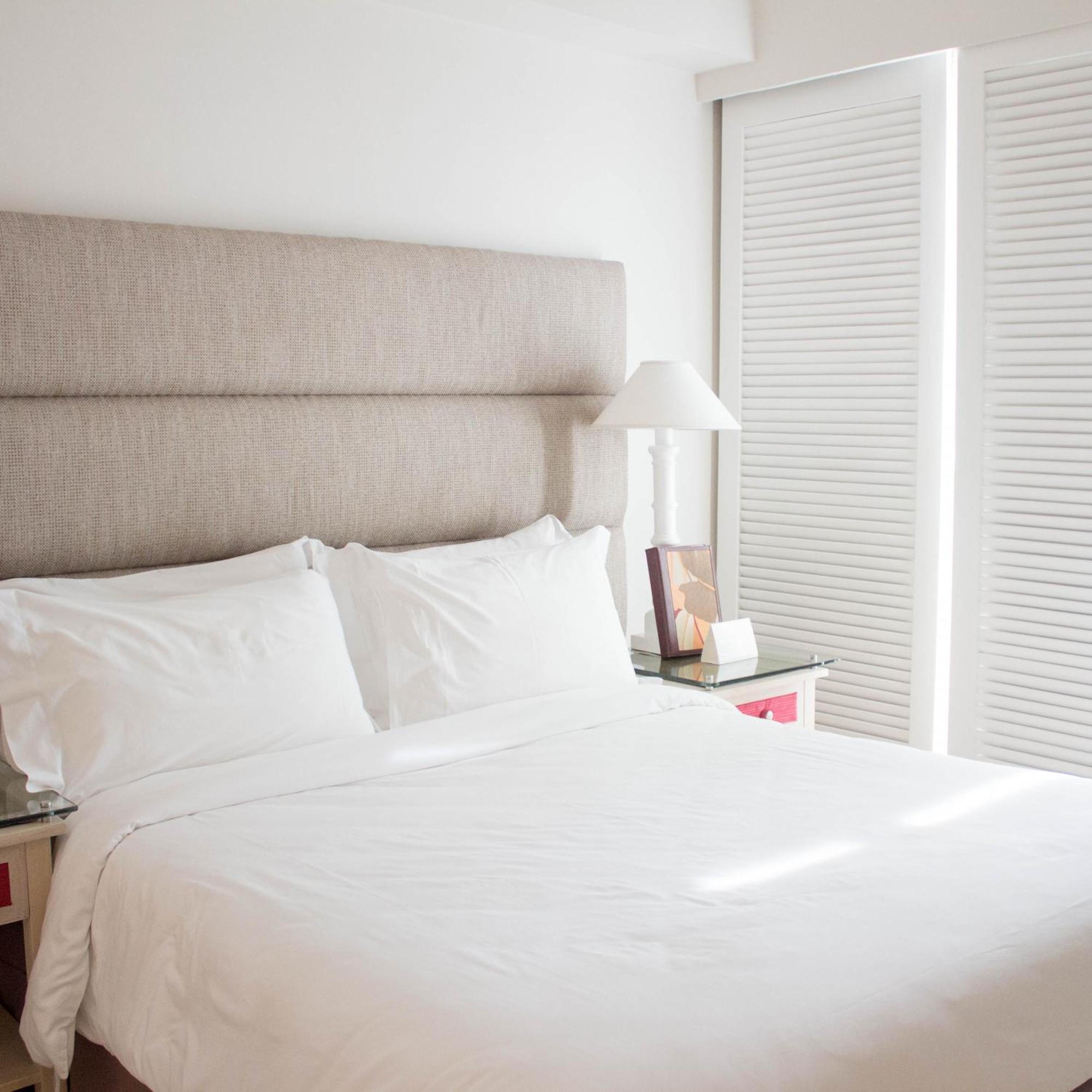 Vivere Hotel And Resorts Muntinlupa City Екстериор снимка