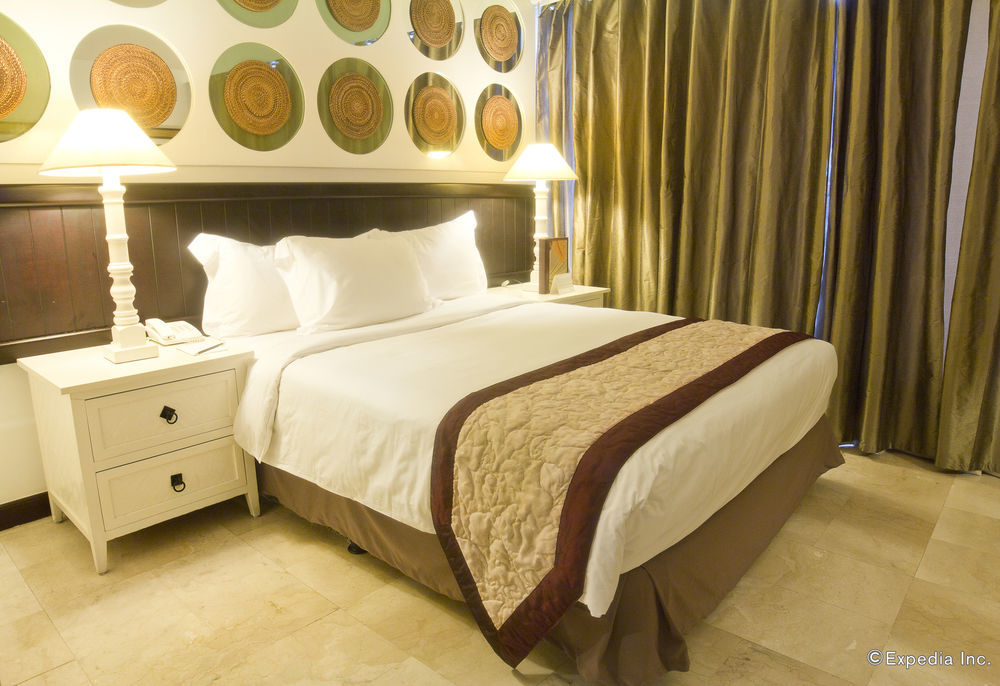 Vivere Hotel And Resorts Muntinlupa City Екстериор снимка