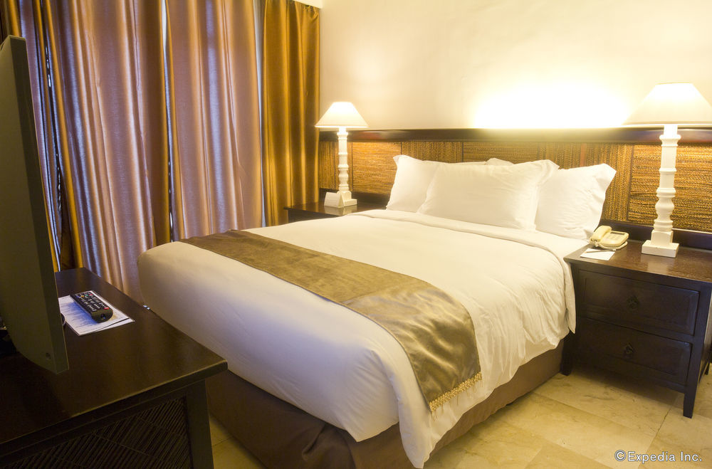 Vivere Hotel And Resorts Muntinlupa City Екстериор снимка