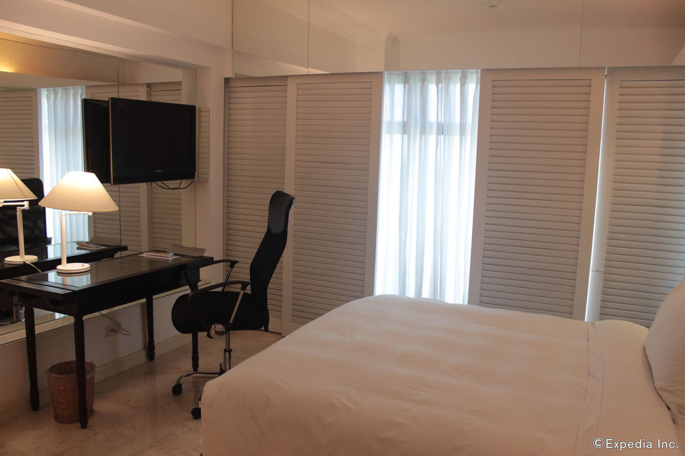 Vivere Hotel And Resorts Muntinlupa City Екстериор снимка