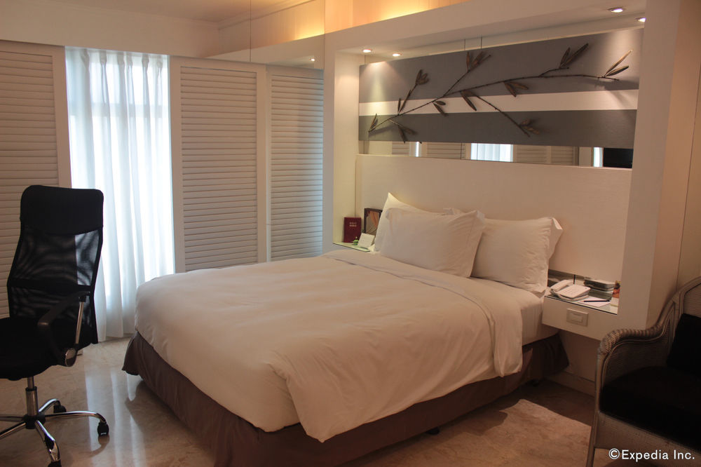 Vivere Hotel And Resorts Muntinlupa City Екстериор снимка