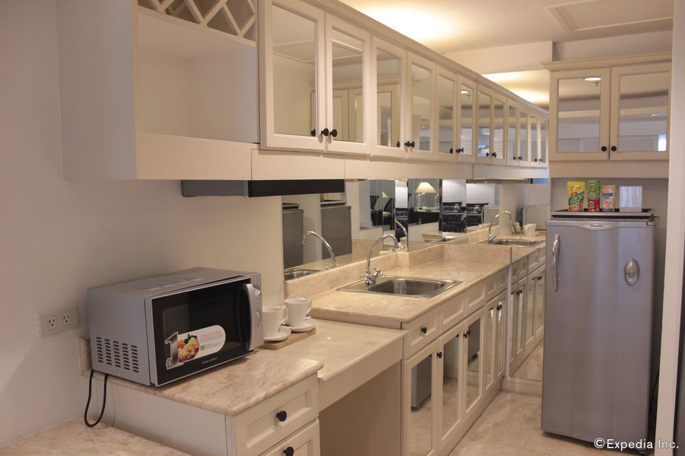 Vivere Hotel And Resorts Muntinlupa City Екстериор снимка