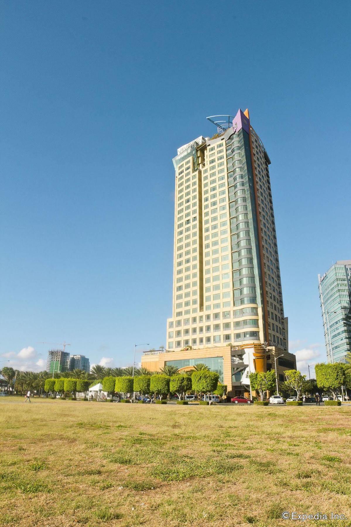 Vivere Hotel And Resorts Muntinlupa City Екстериор снимка